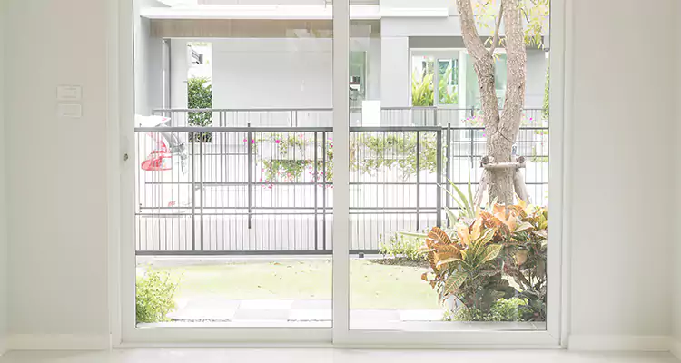 Balcony Screen Door Repair in San Jose, CA