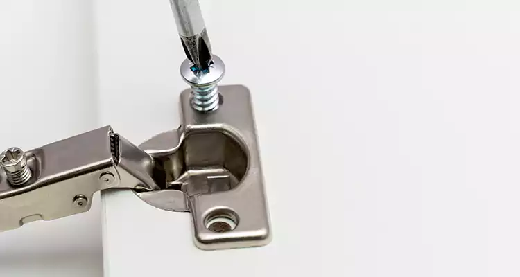 Screen Door Hinge Repair in San Jose, CA