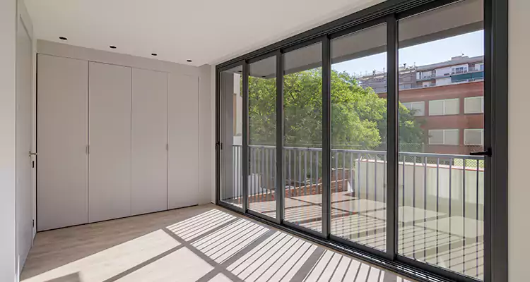 Fix Sliding Screen Door Track in San Jose, CA
